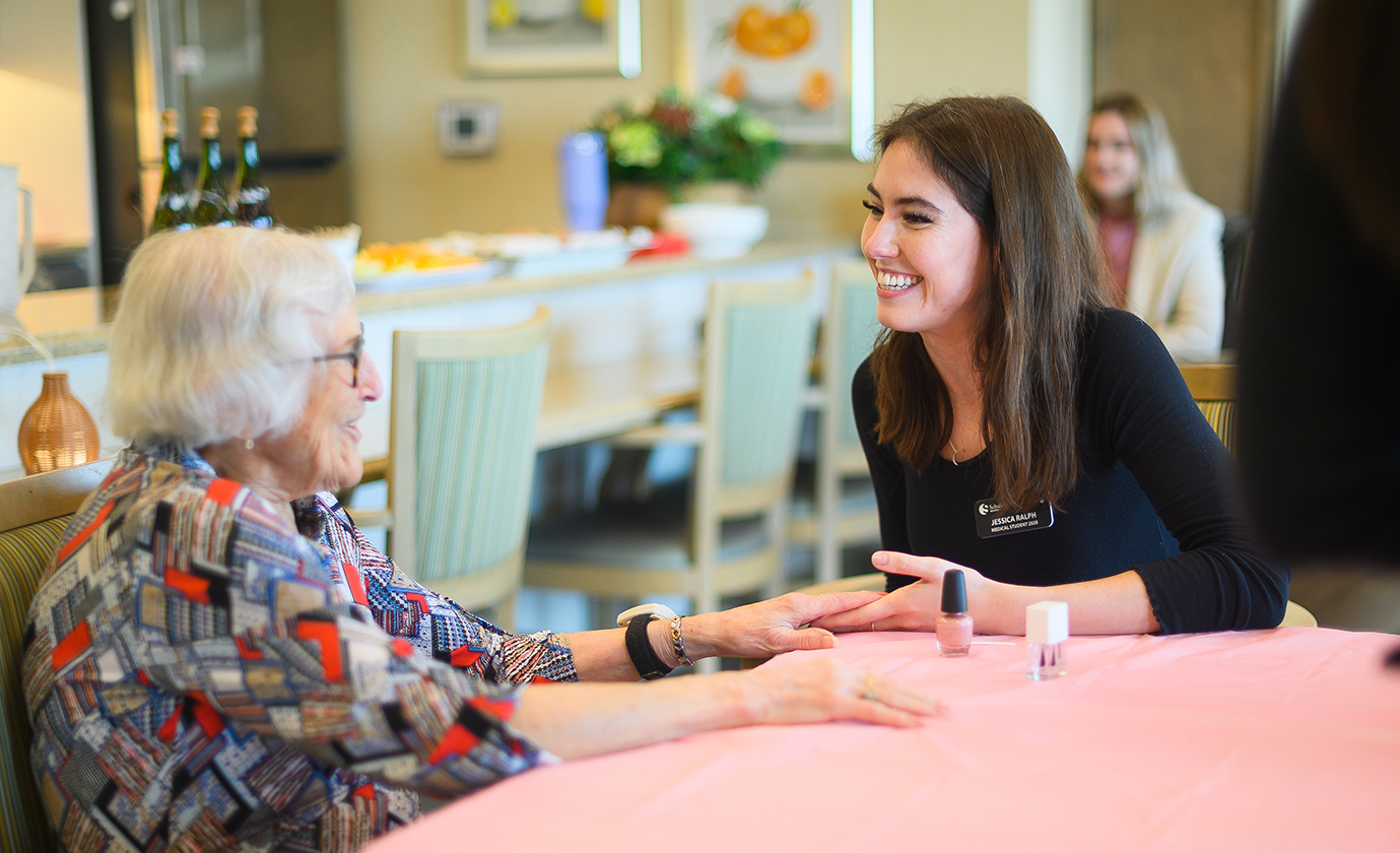 Medical students talks to local seniors